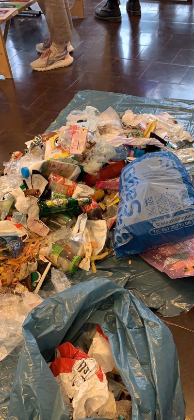 müllsammlung 5d rund ums schulhaus